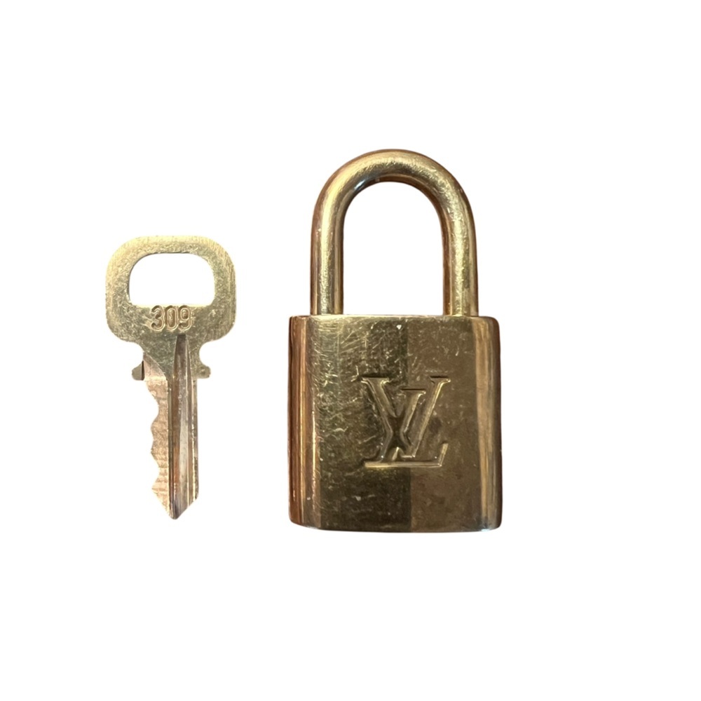 Louis Vuitton Necklace with Lock and Key Lock #309 - Picture 4 of 10